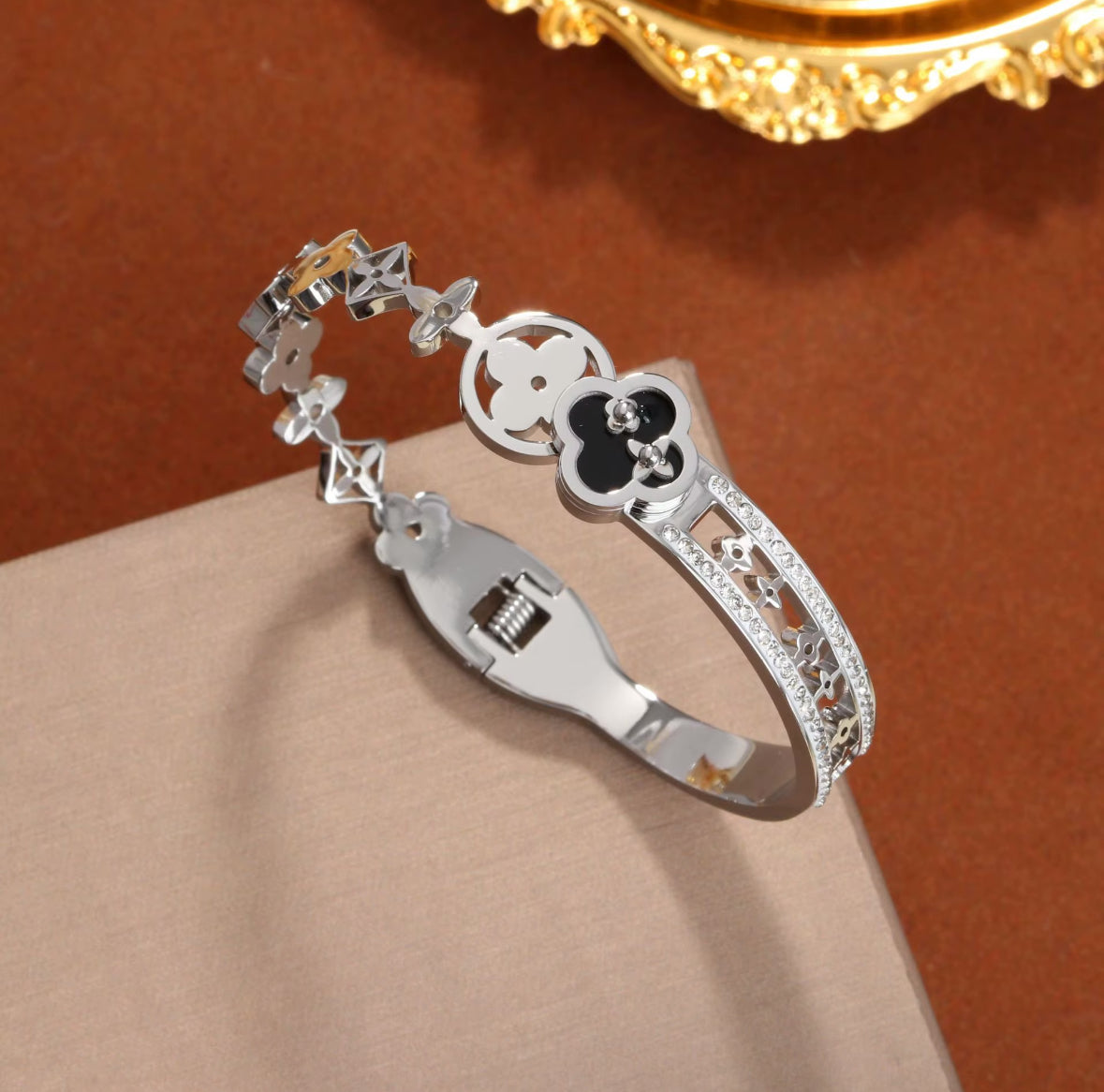 Starlit Fleur Bangle